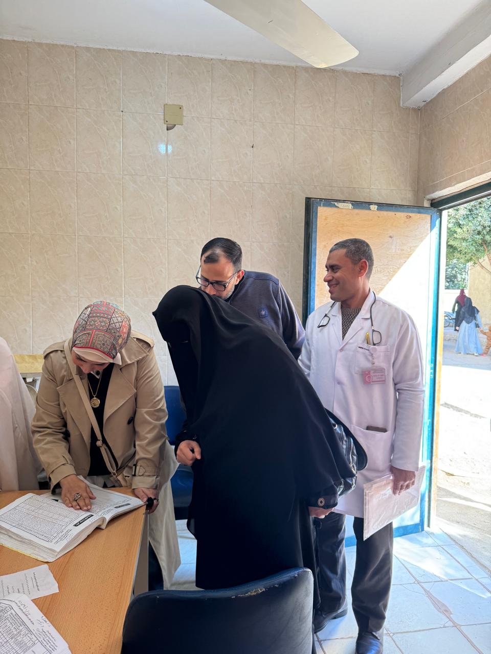 زيارة مفاجئة لوكيل صحة الفيوم لمستشفى فيديمين المركزى لمتابعة سير العمل &nbsp;