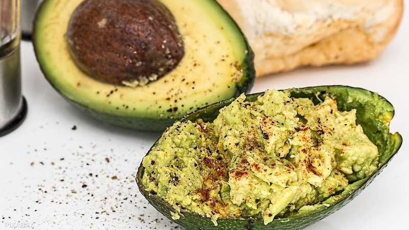طرق مبتكرة لتناول الأفوكادو في وجباتك اليومية