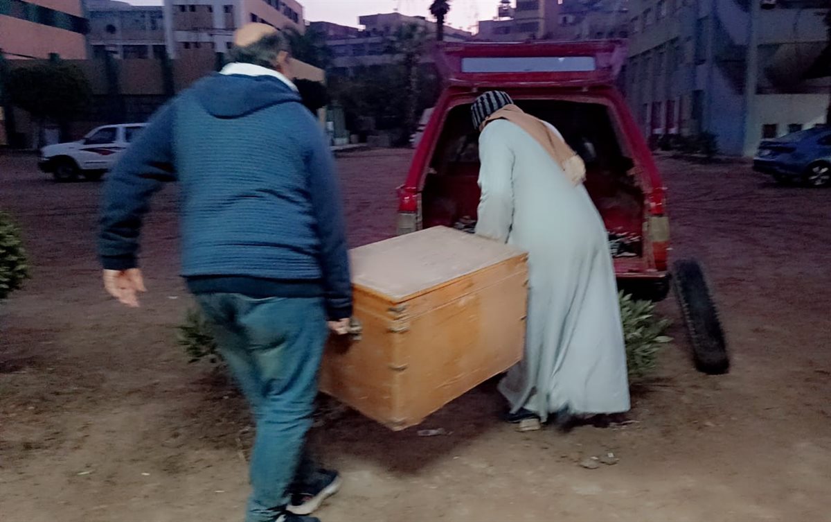 خالد قبيصي: يتابع تسليم أوراق أسئلة امتحان اللغة الإنجليزية والتربية الفنية للشهادة الإعدادية من المطبعة السرية