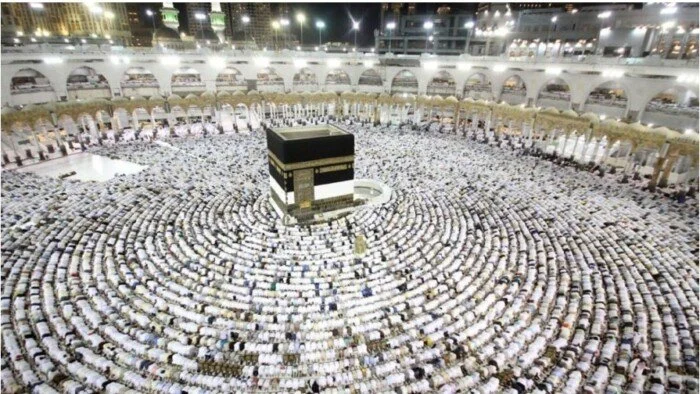 أسعار عمرة النصف من شعبان 2025