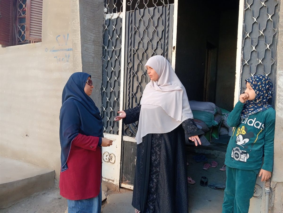 مياه الفيوم تواصل نزولها الميداني بقرى وعزب سنورس المتأثرة بالسدة الشتوية لتوعية المواطنين