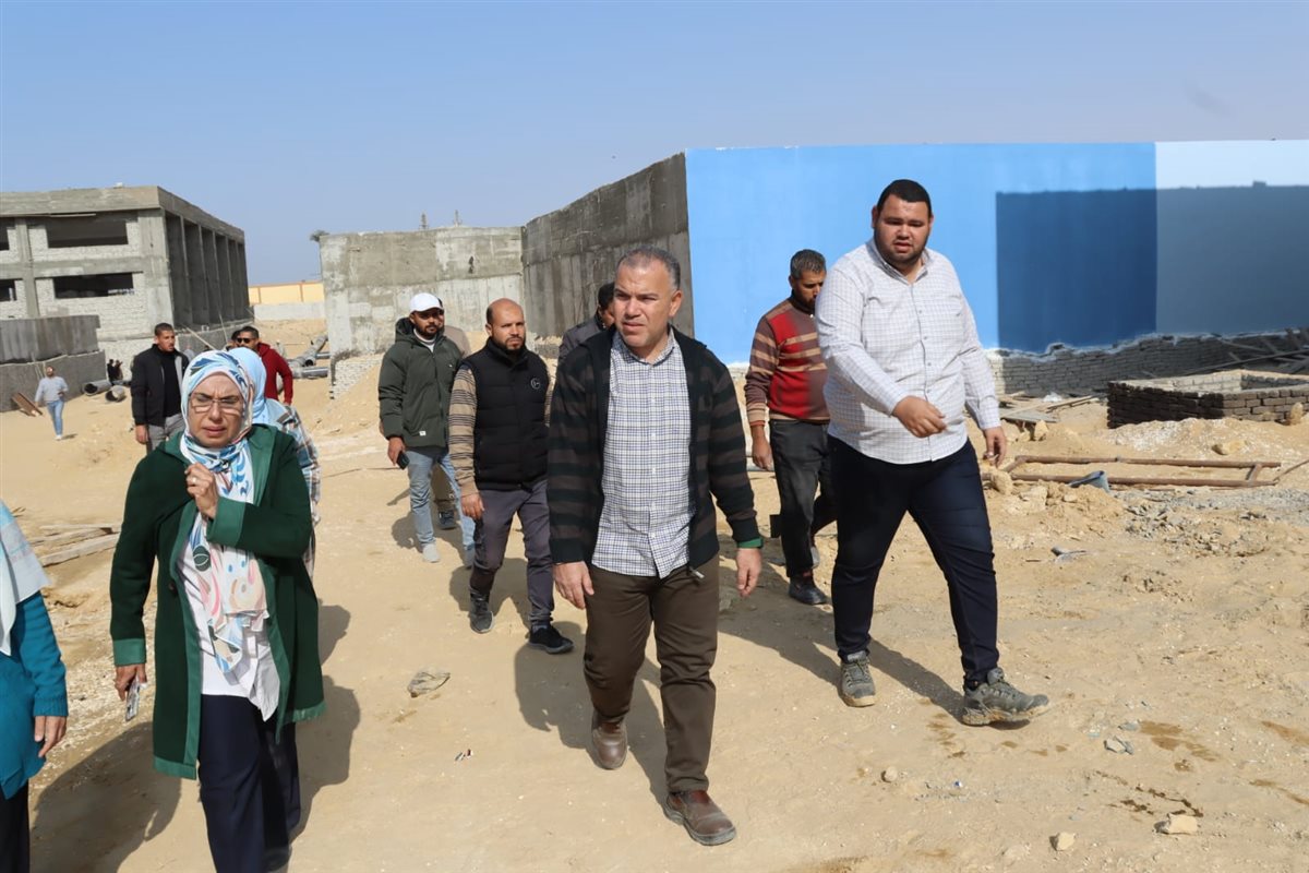 رئيس مياه الفيوم يتفقد أعمال إنشاء محطتي مياه الشرب بقحافة والعزب الجديدة ضمن مشروعات «حياة كريمة»