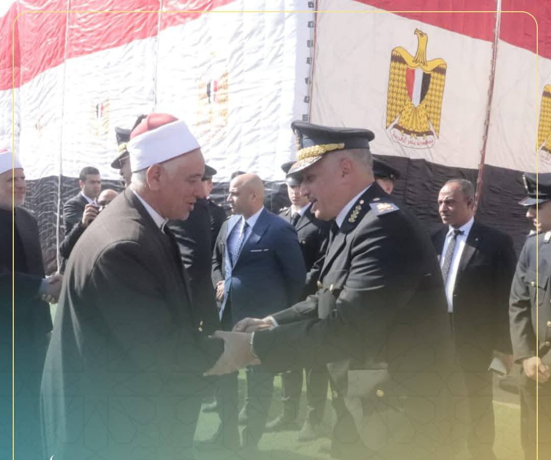 مدير مديرية أوقاف الفيوم يهنئ مديرأمن الفيوم بمناسبة عيد الشرطة