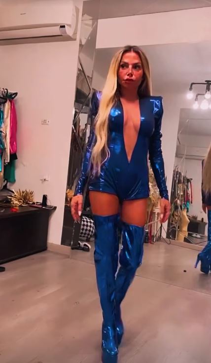 رزان مغربي بإطلالة مثيرة للجدل