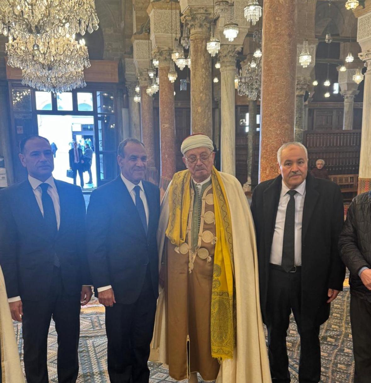 <strong>وزير الخارجية يلتقي مفتي الجمهورية التونسية</strong>