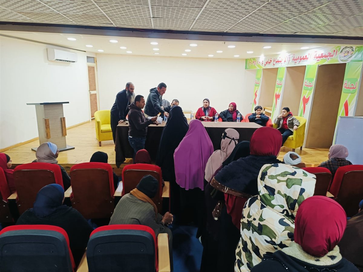 حفل لتوزيع منح مالية ل 201 أسرة ضمن الأسر الأولي بالرعاية بقري ونجوع الفيوم