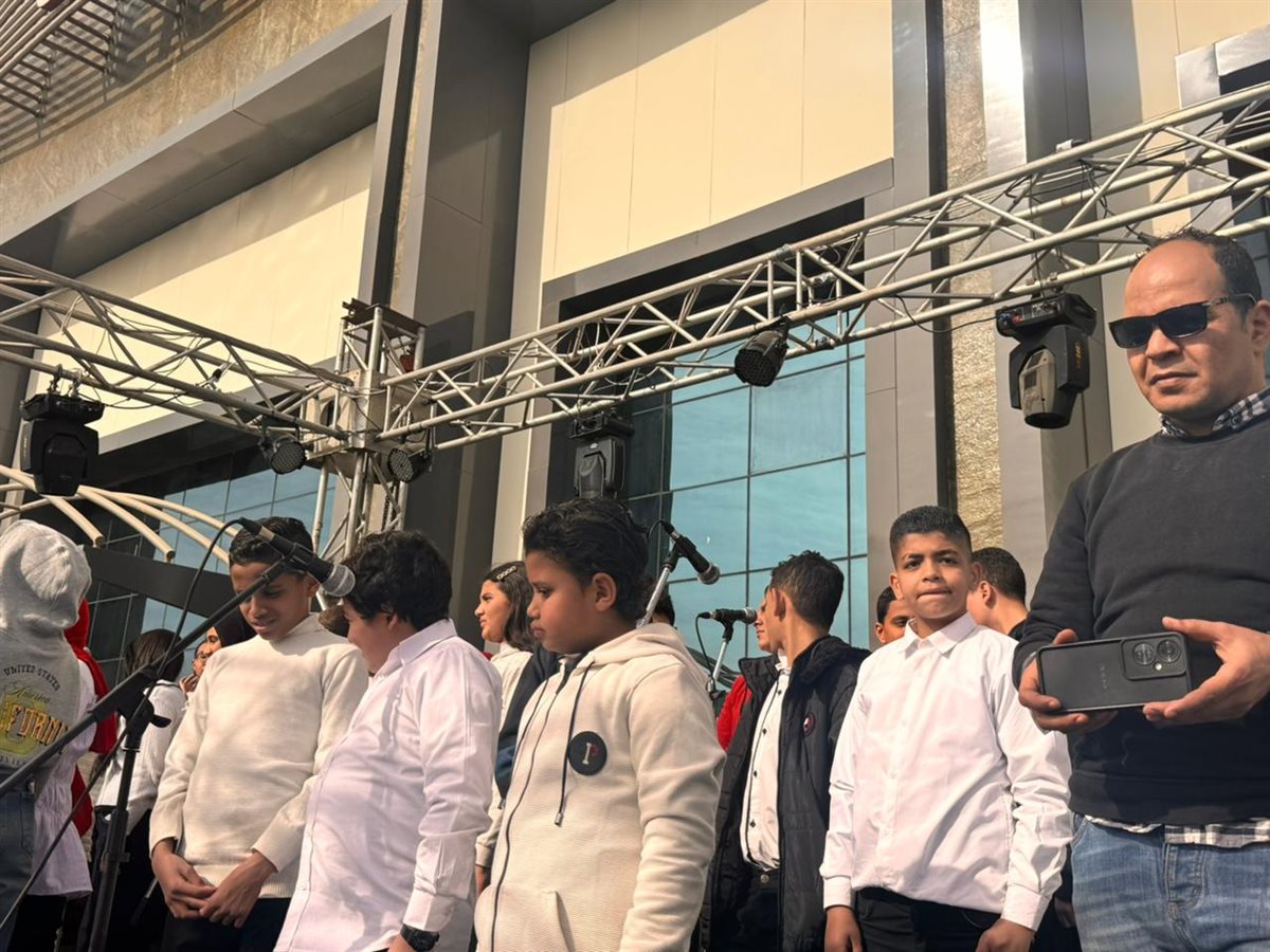 كورال الطفل لثقافة الفيوم يبدع على مسرح معرض القاهرة الدولي للكتاب ويخطف أنظار الجمهور