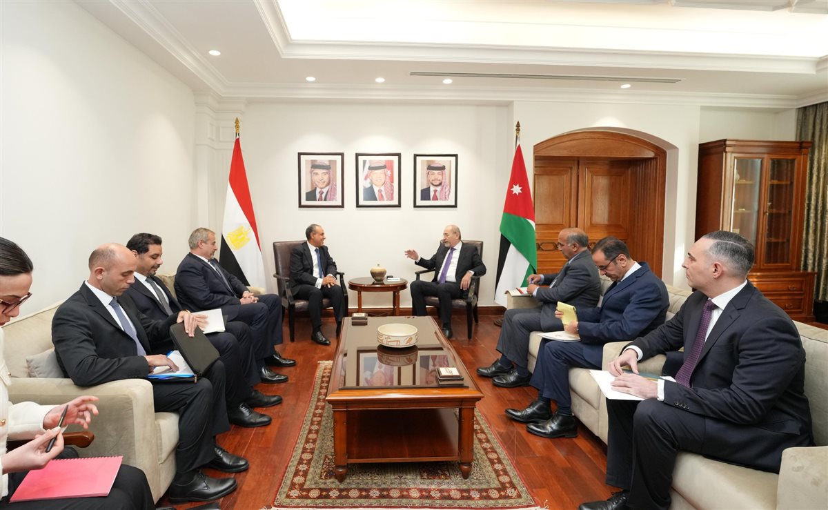<strong>وزير الخارجية و نظيره الأردني</strong>