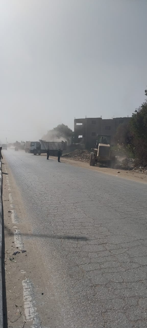 حملات مكبرة للنظافة ورفع الإشغالات بشوارع وأحياء مدينة الفيوم&nbsp;