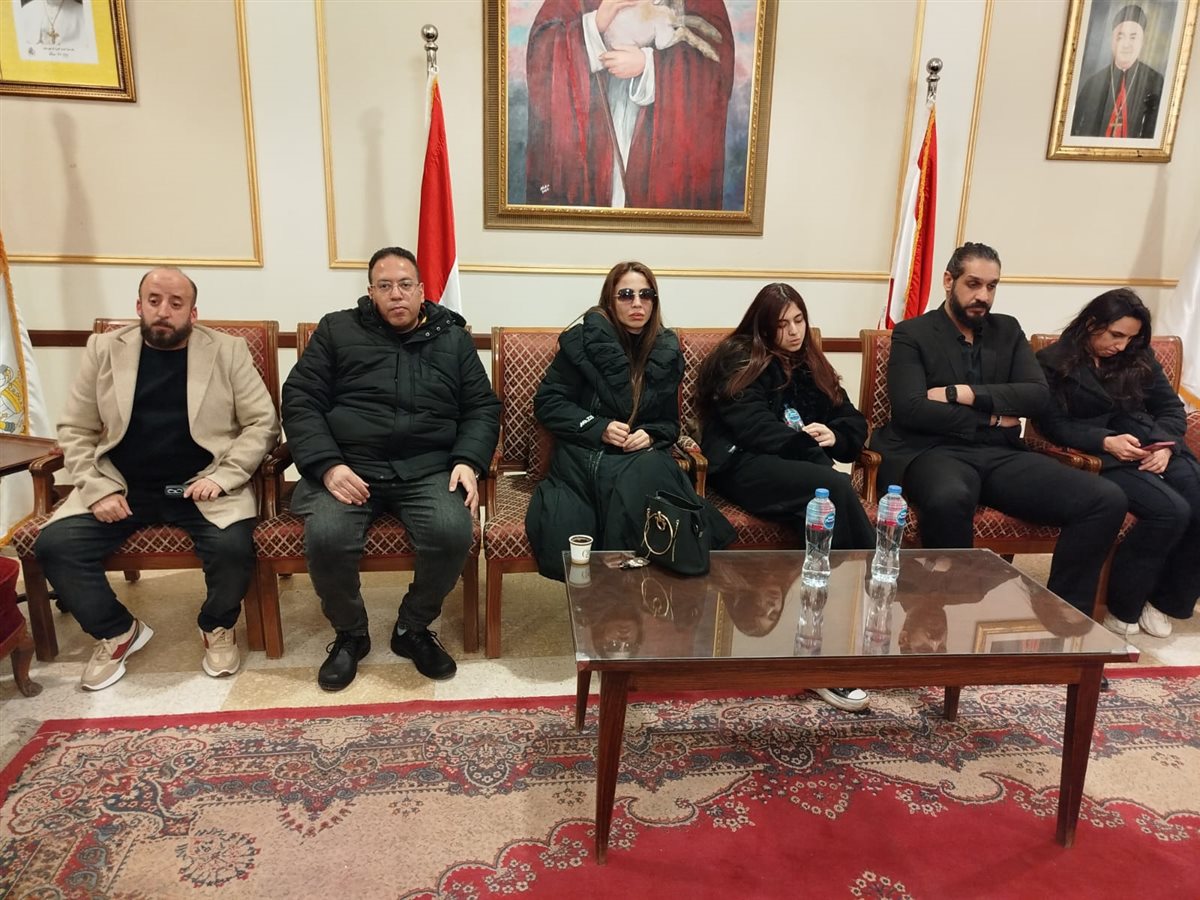 عزاء والدة دوللي شاهين في مصر