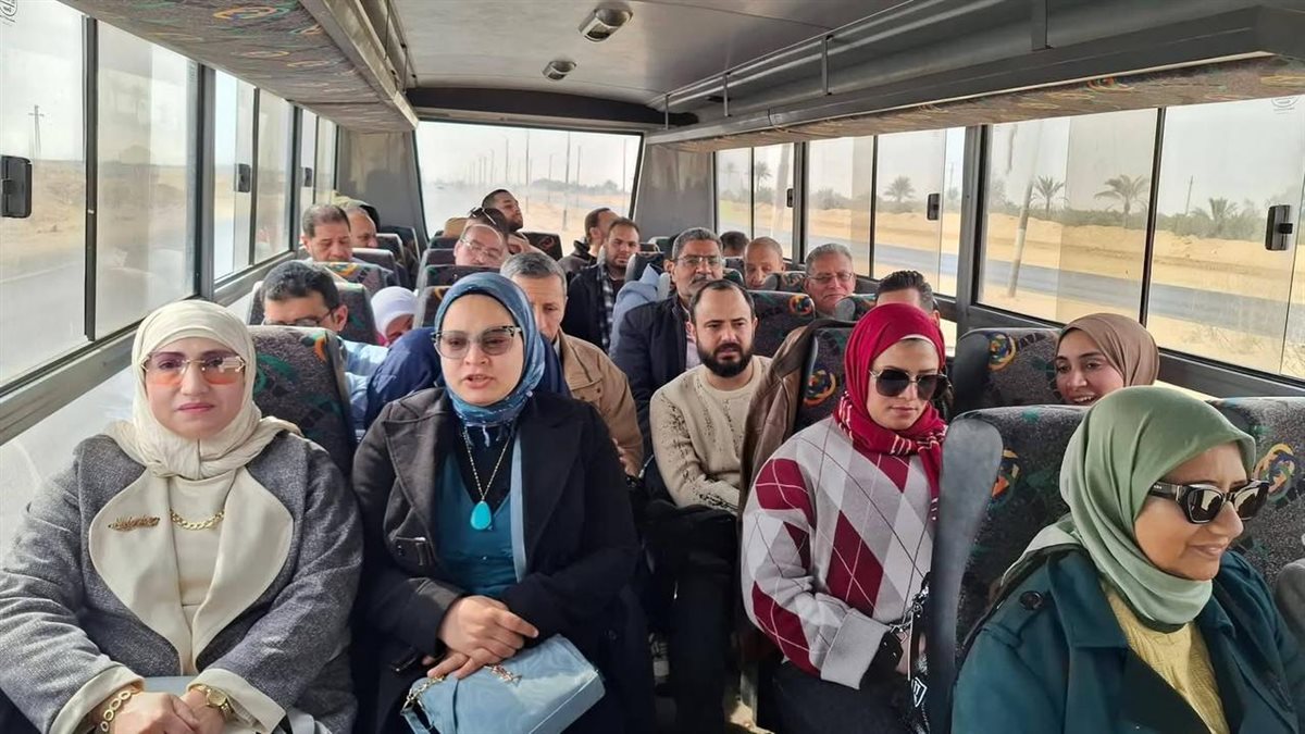 أدباء الفيوم في قلب الحدث الثقافي.. زيارة ميدانية لنادي الأدب المركزي لمعرض القاهرة الدولي للكتاب