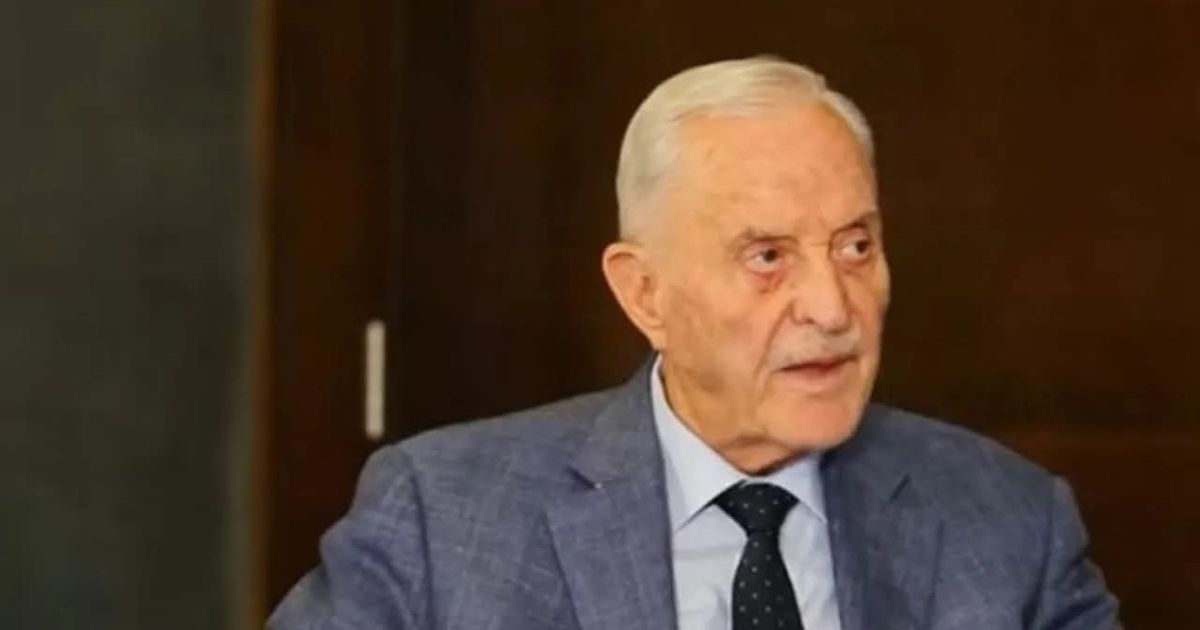 <strong>رئيس الوزراء الأردني السابق أحمد عبيدات</strong>