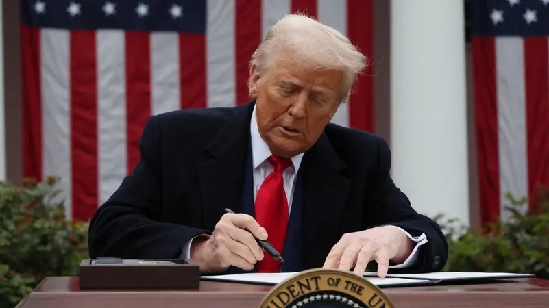الرئيس الأمريكي دونالد ترامب