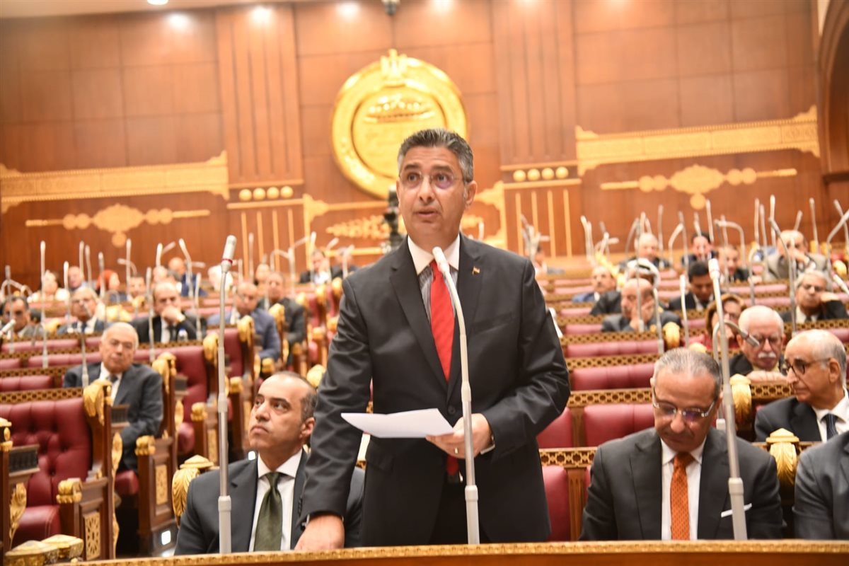 وزير التموين