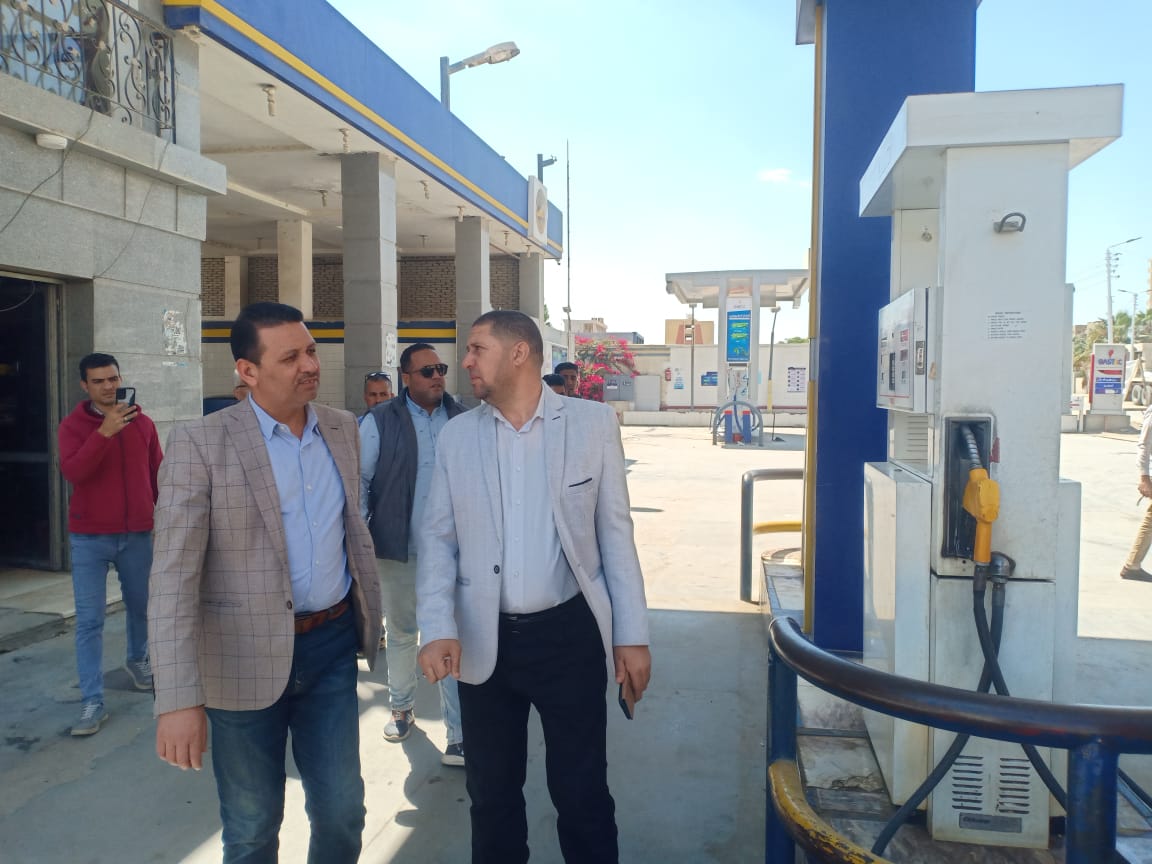 سكرتير عام الفيوم ورئيس مدينة طامية لتفقد مجمع المواقف ومحطات الواقود