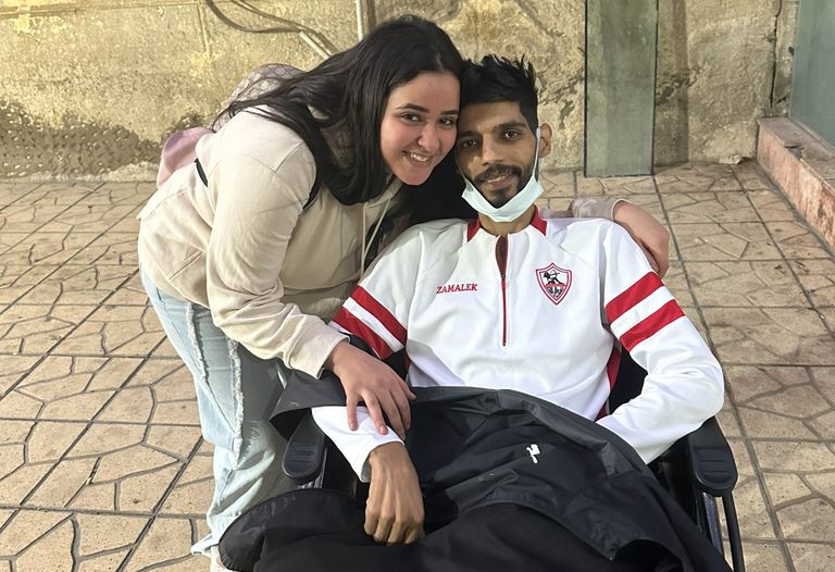إبراهيم شيكا وزوجته