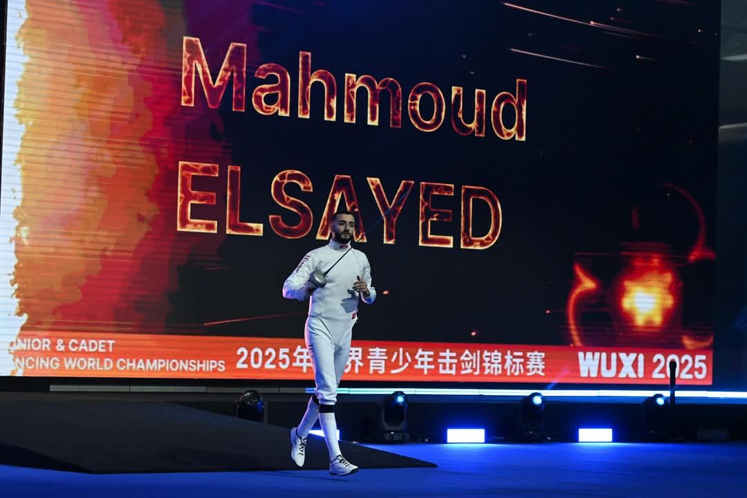 وزير الشباب والرياضة يهنيء محمود &nbsp;السيد بعد تتويجه بذهبية سيف المبارزة في بطولة العالم للناشئين بالصين<br>&nbsp;