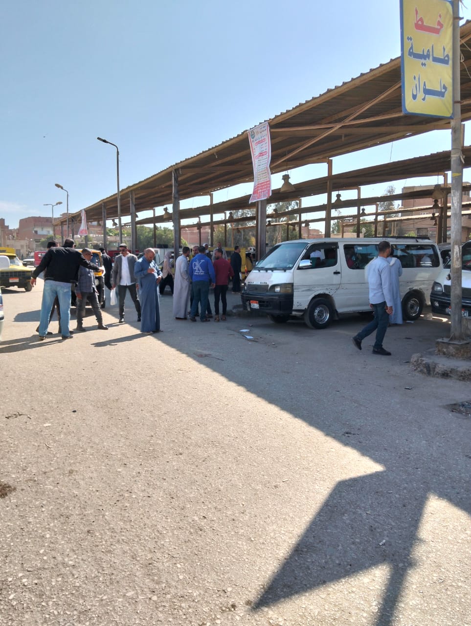 رئيس مدينة طامية بالفيوم يتابع مواقف السيارات ويوجه بالالتزام بالتعريفة الجديدة