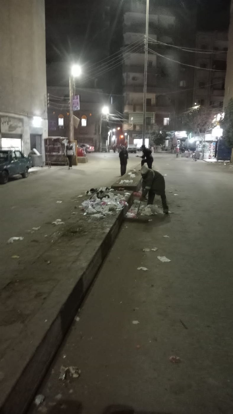 استمرار الحملات المكثفة للنظافة العامة ورفع الإشغالات بأحياء مدينة الفيوم والقرى التابعة للمركز