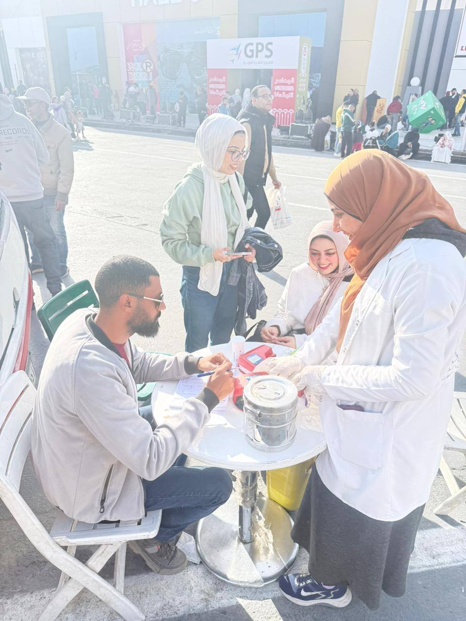 جانب من الخدمة الطبية بمعرض الكتاب