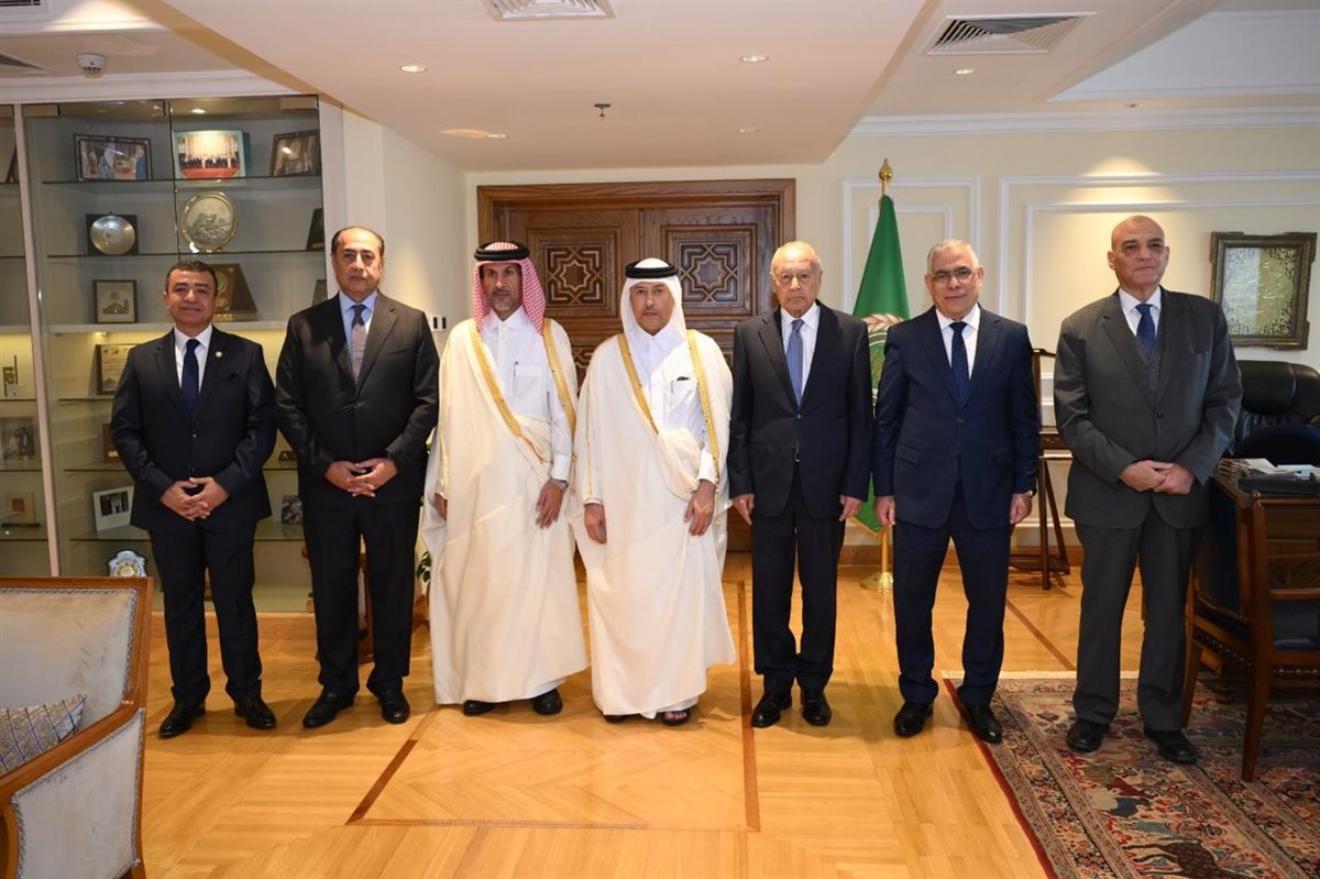 النائب العام المصري ونظيره القطري يزوران الأمين العام لجامعة الدول العربية