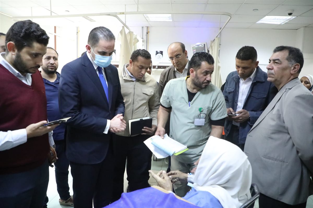 جانب من زيارة نائب وزير الصحة لمستشفى عين شمس