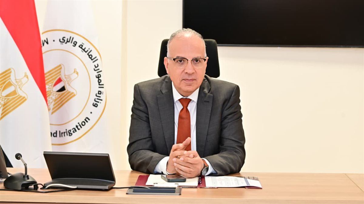 وزير الموارد المائية والري