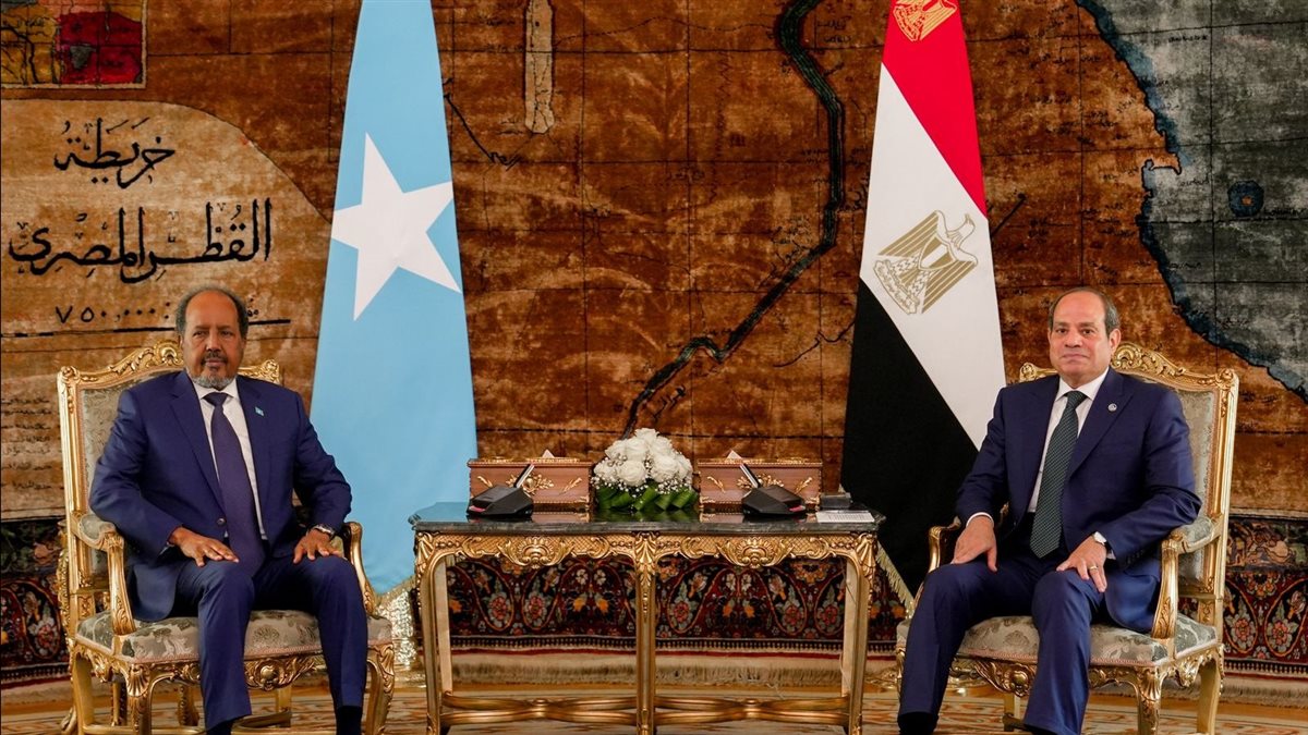 الرئيس السيسي مع نظيره الصومالي