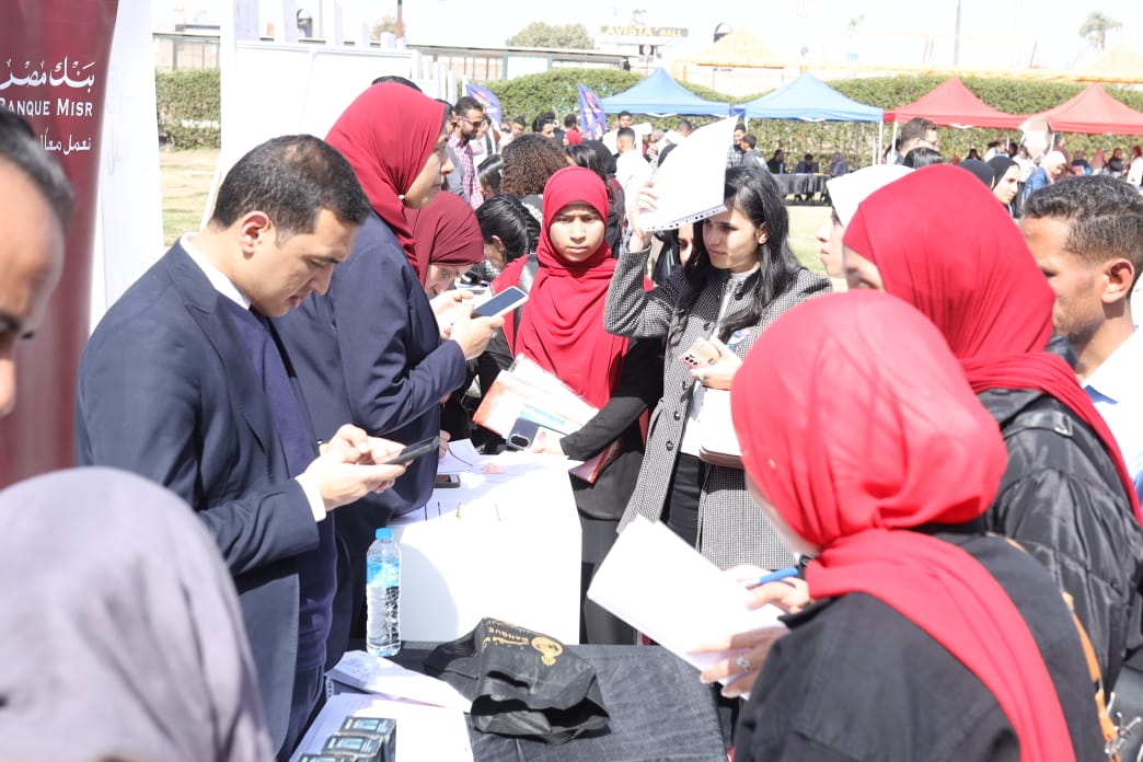 جانب من ملتقي التوظيف في ختام المرحلة الثانية
