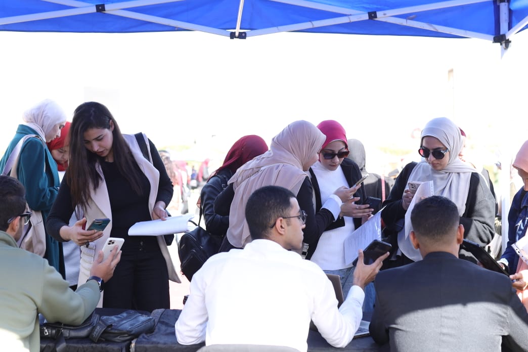 جانب من ملتقي التوظيف في ختام المرحلة الثانية