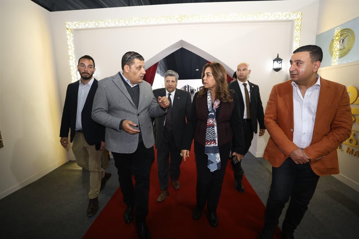 جانب من زيارة وزيرة التنمية المحلية لمقر مبادرة 
