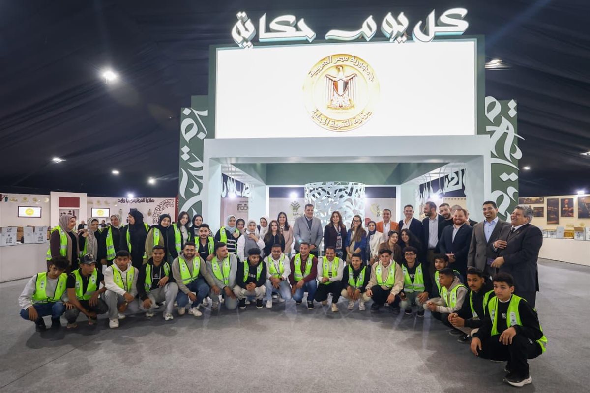 جانب من زيارة وزيرة التنمية المحلية لمقر مبادرة 