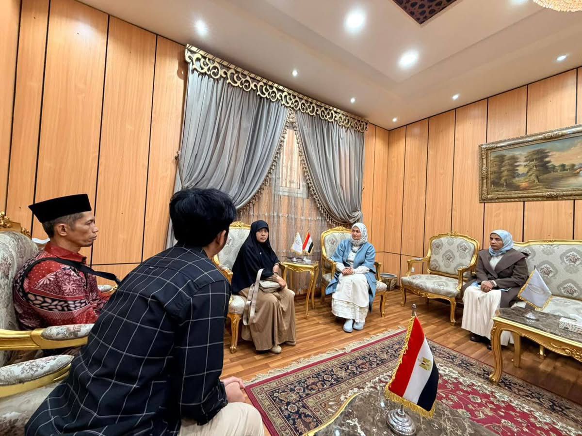<strong>أسرة الطالب الإندونيسي 