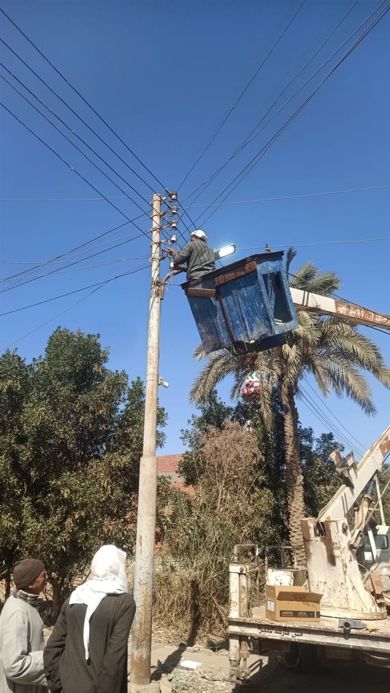 حملات صباحية ومسائية للنظافة العامة وصيانة الإنارة وتمهيد الطرق بمركز ومدينة سنورس