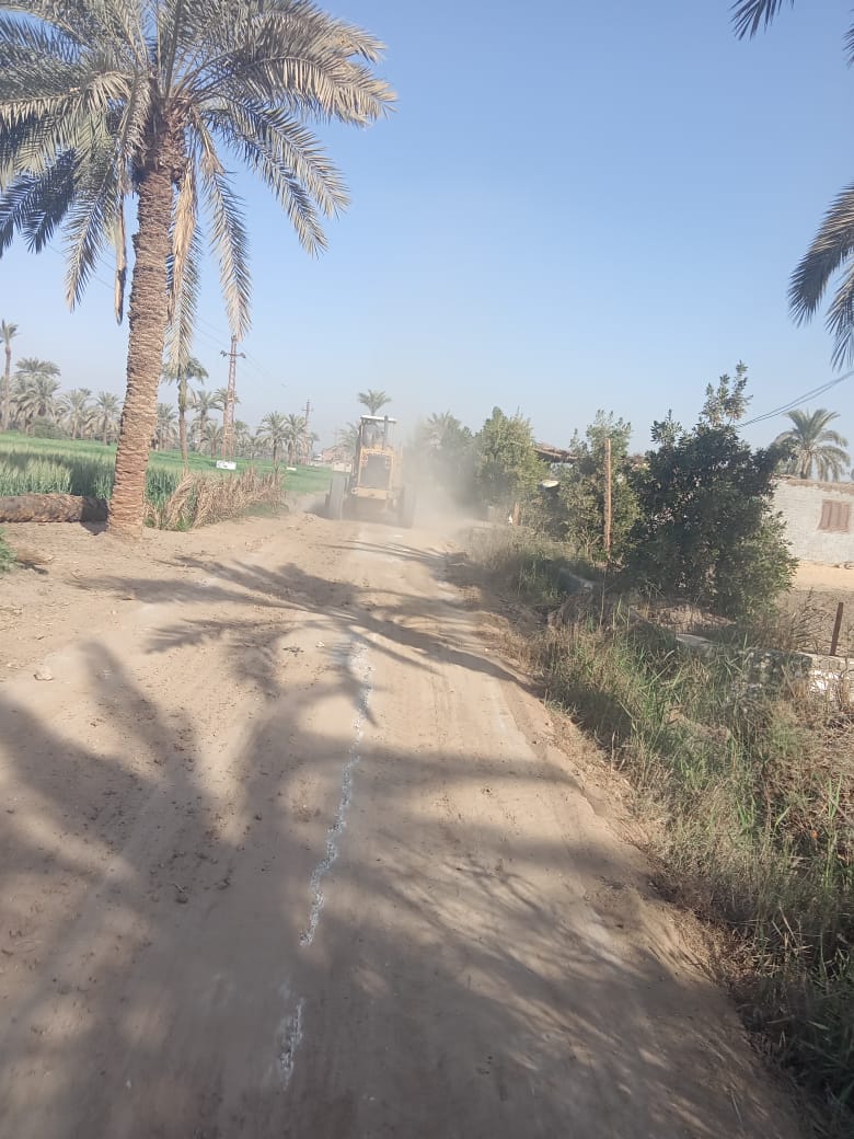 حملات مكثفة للنظافة ورفع الإشغالات وتحسين المظهر الحضاري بمركز ومدينة إطسا
