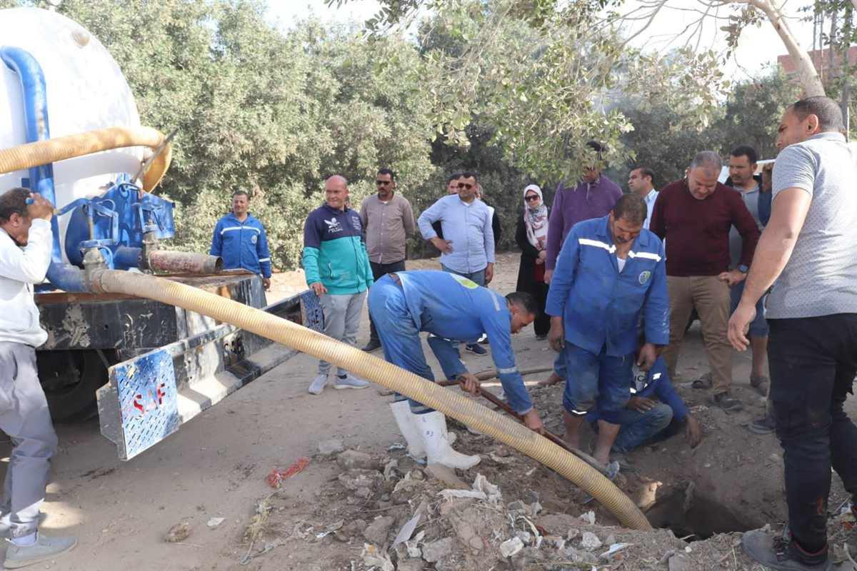 جولة ميدانية لرئيس مياه الفيوم لضبط ضغوط المياه بسنورس بالفيوم&nbsp;