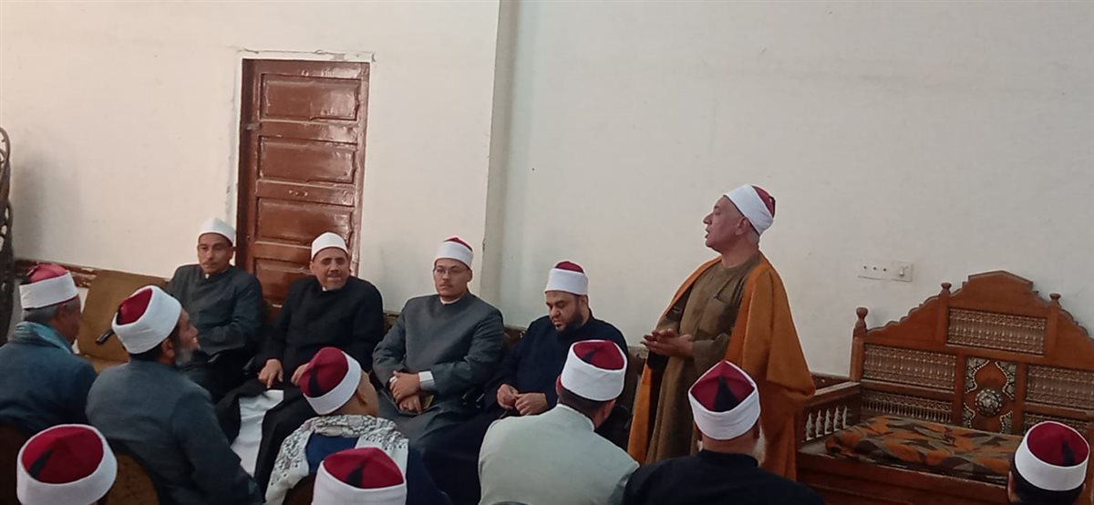 مدير أوقاف الفيوم يجتمع بالأئمة استعدادًا لشهر رمضان المبارك