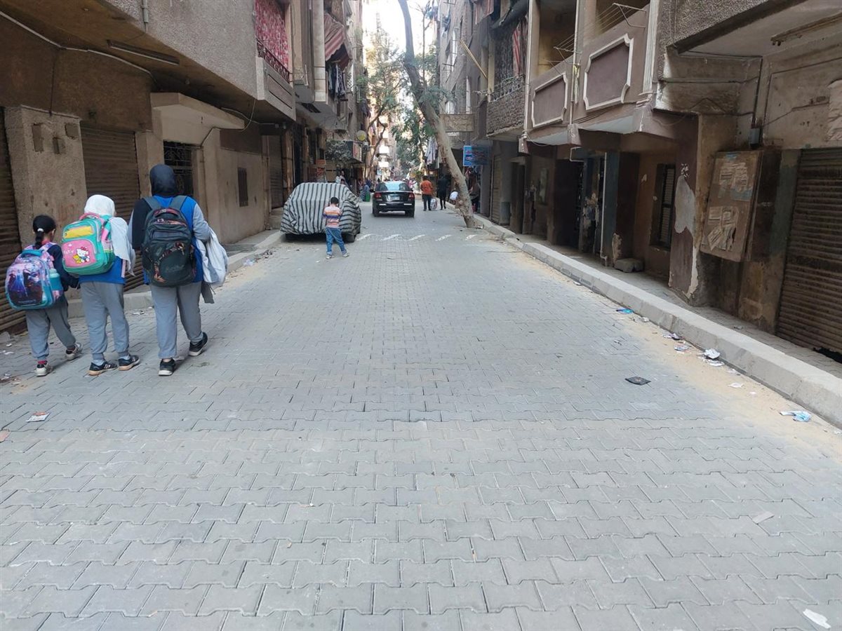 جانب من أعمال الرصف ورفع كفاءة الطرق