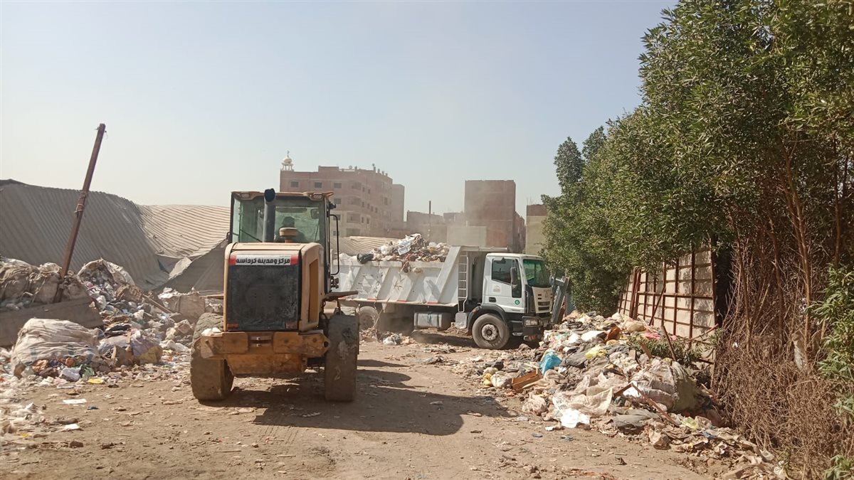 جانب من إزالة المخلفات&nbsp;جانب من إزالة المخلفات&nbsp;