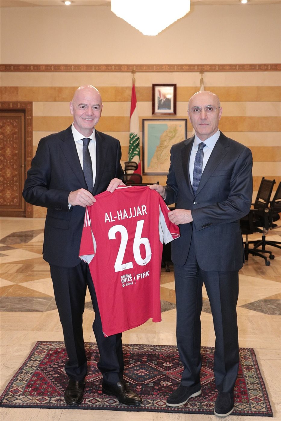 وزير الداخلية والبلديات اللبناني أحمد الحجار ورئيس الاتحاد الدولي لكرة القدم “ الفيفا” جياني إنفانتينو