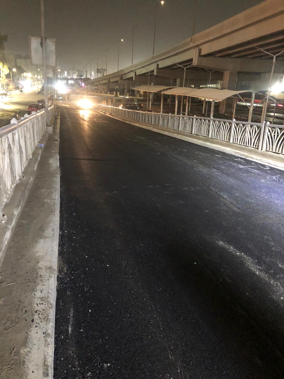 جانب من أعمال رصف مطلع كوبري أرض اللواء بالعجوزة&nbsp;