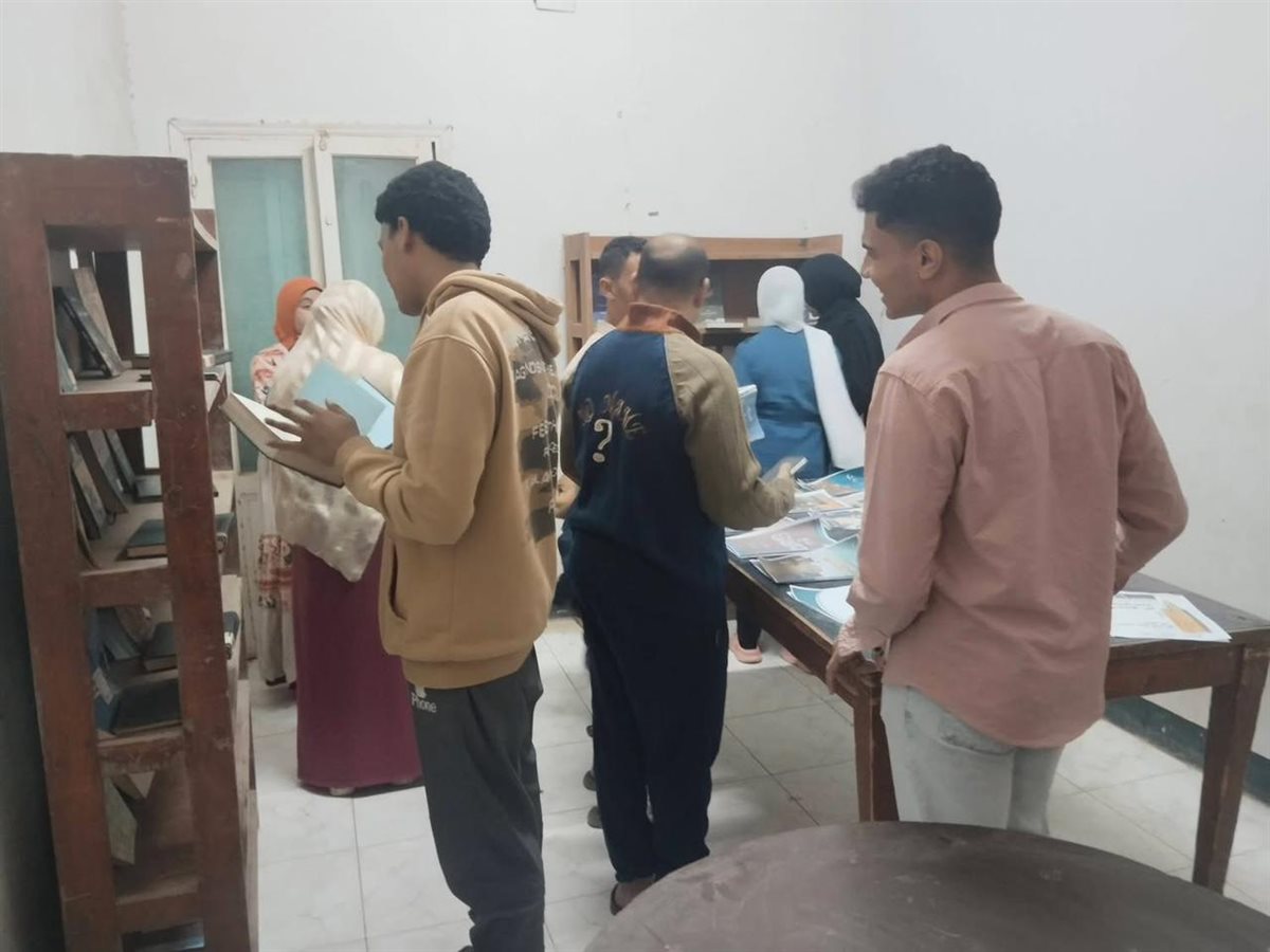 الأندلس تعود في عيون الأطفال.. يوم ثانٍ حافل بالمعرفة والتجربة التفاعلية بمعرض الكتب التاريخية