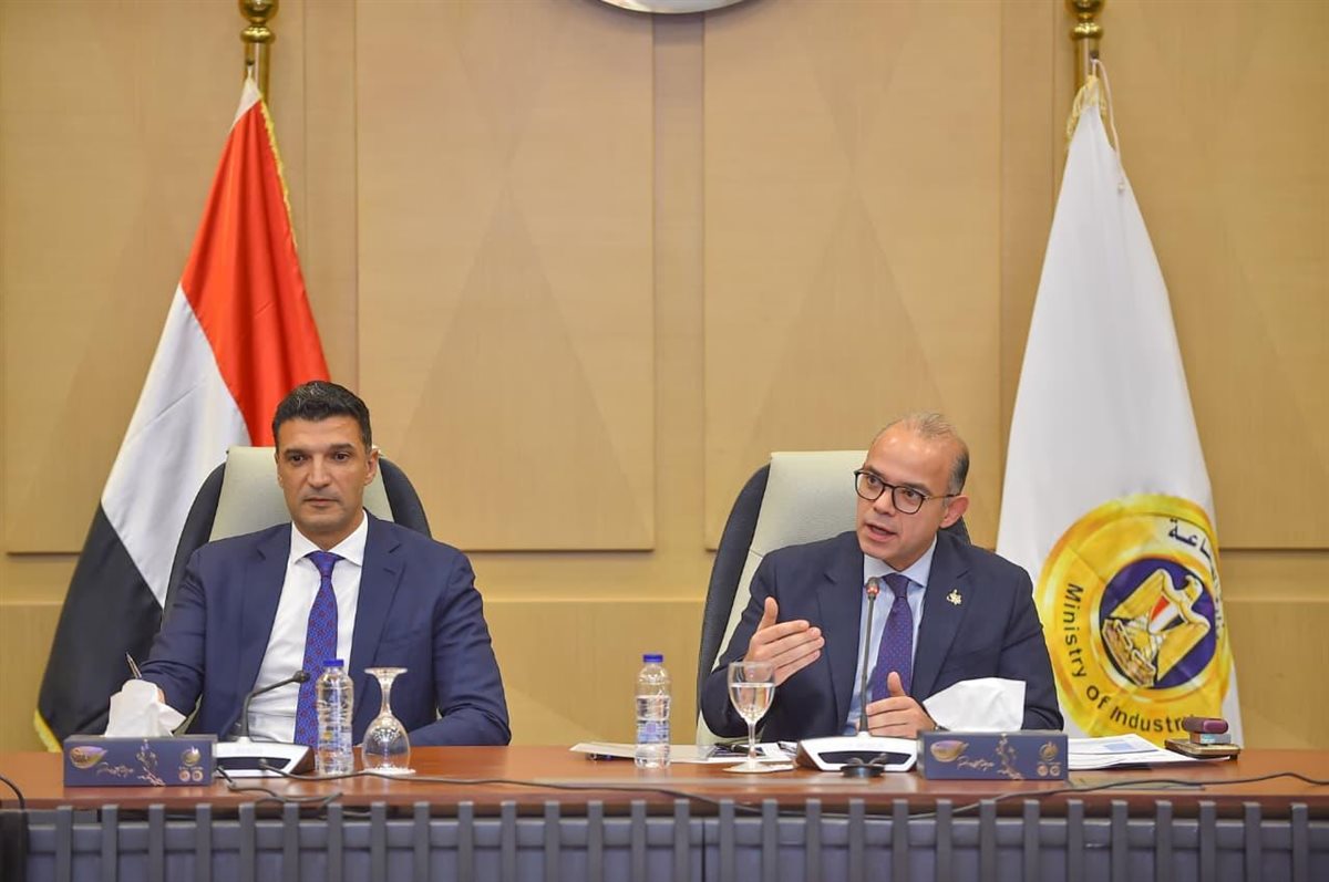 وزيرا الاستثمار والصناعة&nbsp;
