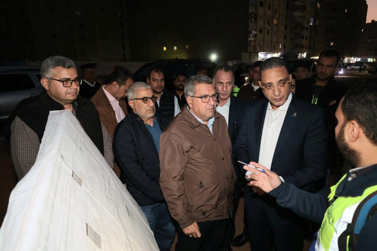 جانب من متابعة محافظ الجيزة لأعمال رفع المخلفات