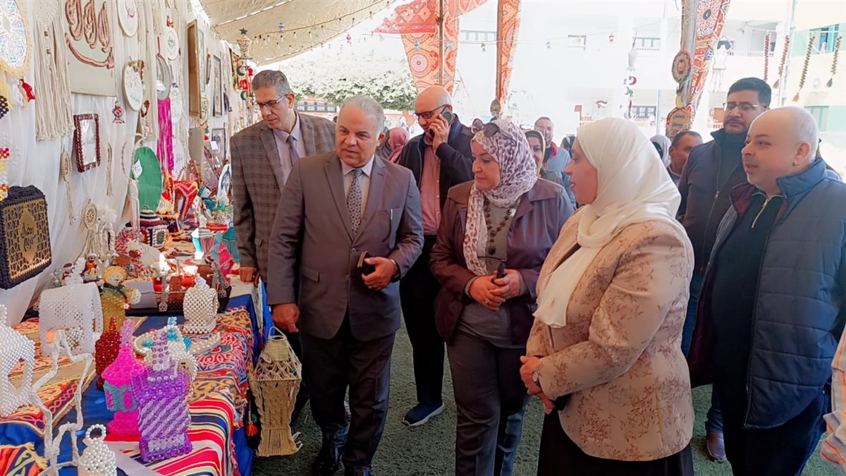 قبيصي يفتتح معرض «أهلاً رمضان» بتعليم الفيوم وتوزيع كراتين والملابس للطلاب وعمال الخدمات المعاونة غير القادرين&nbsp;