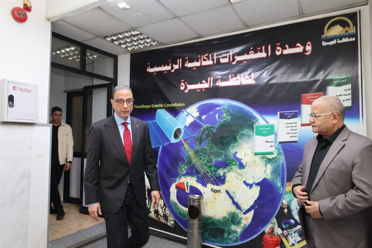 &nbsp;جانب من زيارة محافظ الجيزة لجهاز شبكات المرافق