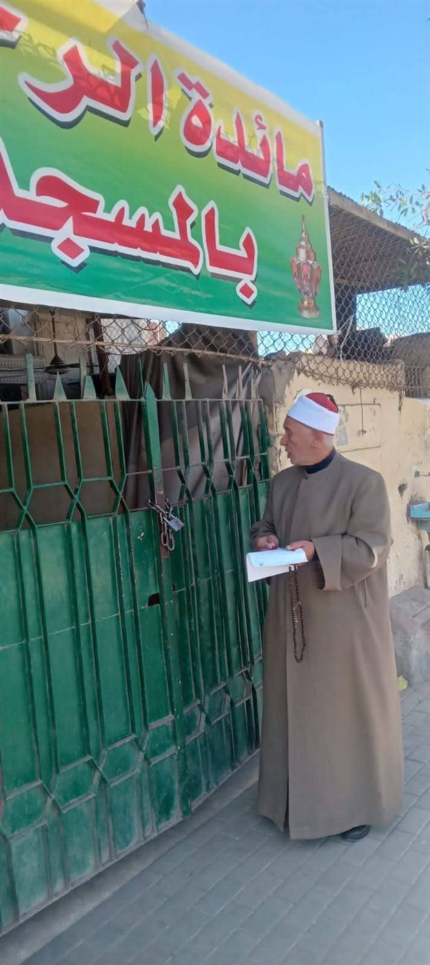 مدير أوقاف الفيوم يواصل جولاته المرورية على المساجد لتعزيز الانضباط الإداري والدعوي