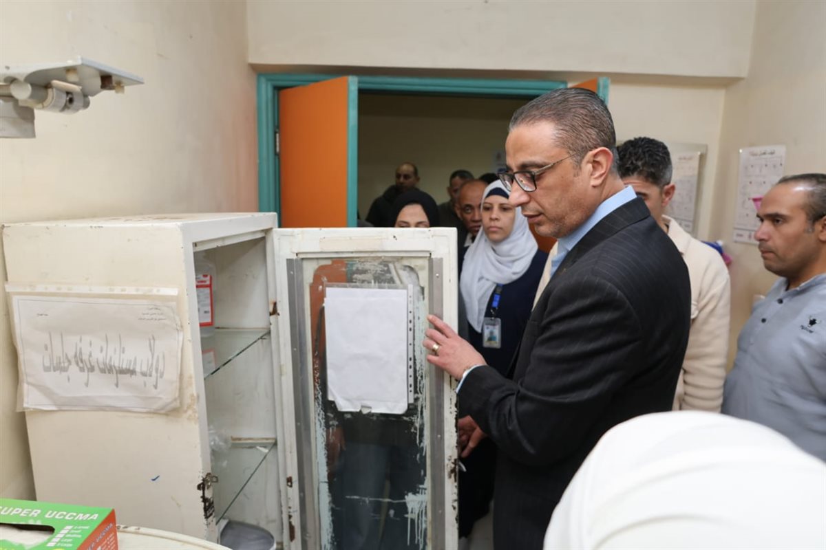 جانب من زيارة محافظ الجيزة مستشفى أبو النمرس&nbsp;