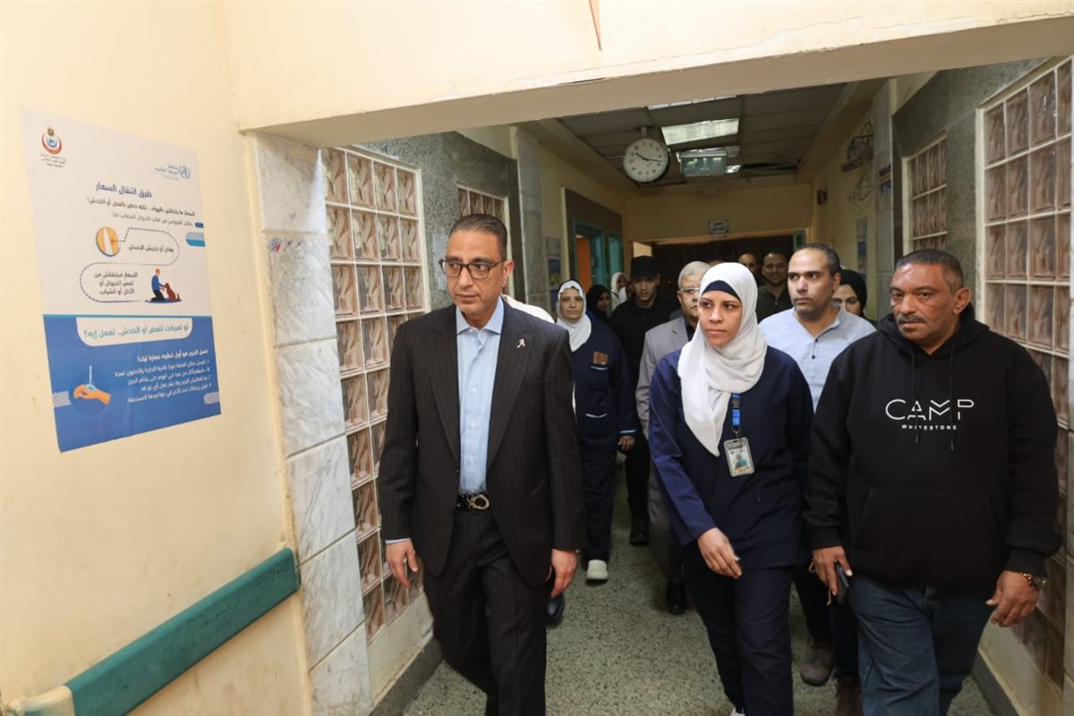 جانب من زيارة محافظ الجيزة مستشفى أبو النمرس&nbsp;
