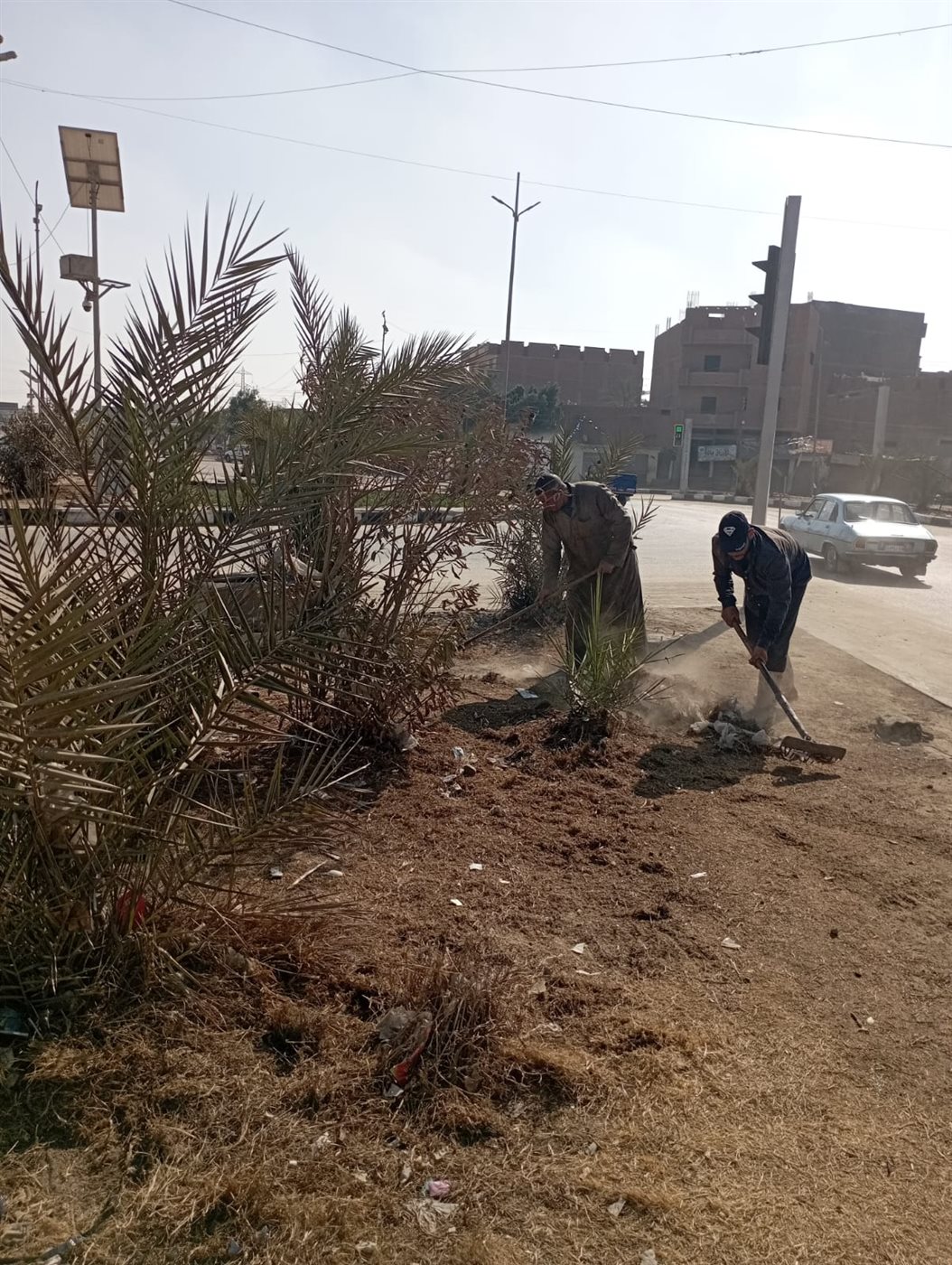 حملة ليلية للنظافة وتمهيد ورفع كفاءة الطريق بمنطقة الوادي بالنزلةبالفيوم